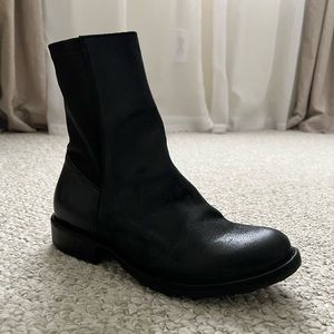 Fiorentini +baker black leather short boots 37